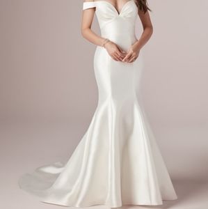 Rebecca Ingram wedding gown